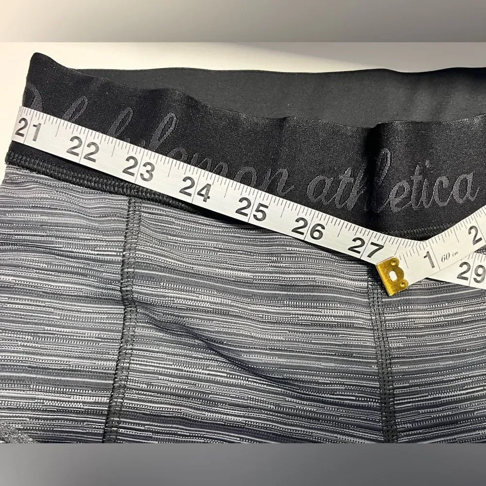 Lululemon Stripe Biker Running Shorts Sz 6 Small
